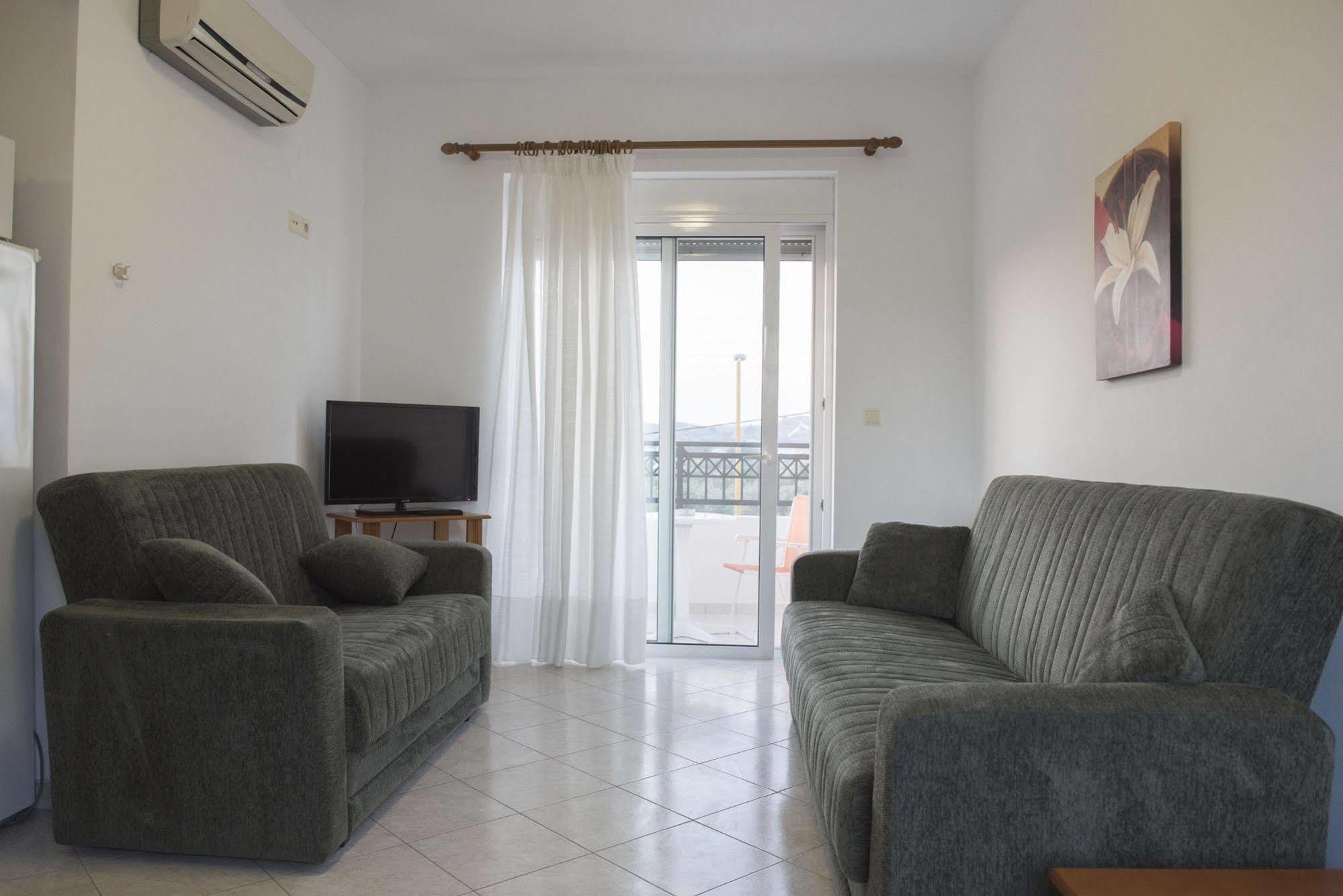 Nephele Apartments Faliraki Buitenkant foto