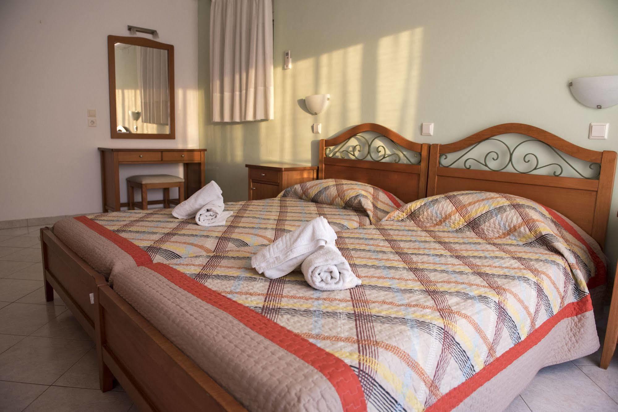 Nephele Apartments Faliraki Buitenkant foto